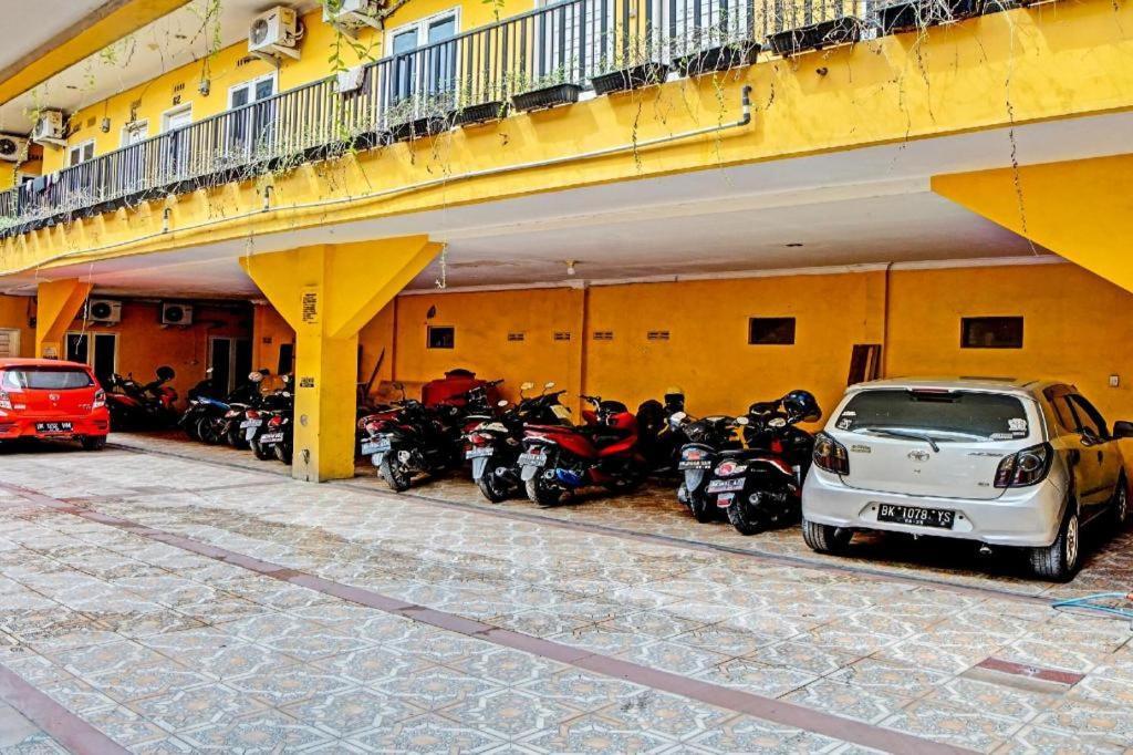 Sunggal Oyo 91418 Kantil Homestay Syariah מראה חיצוני תמונה