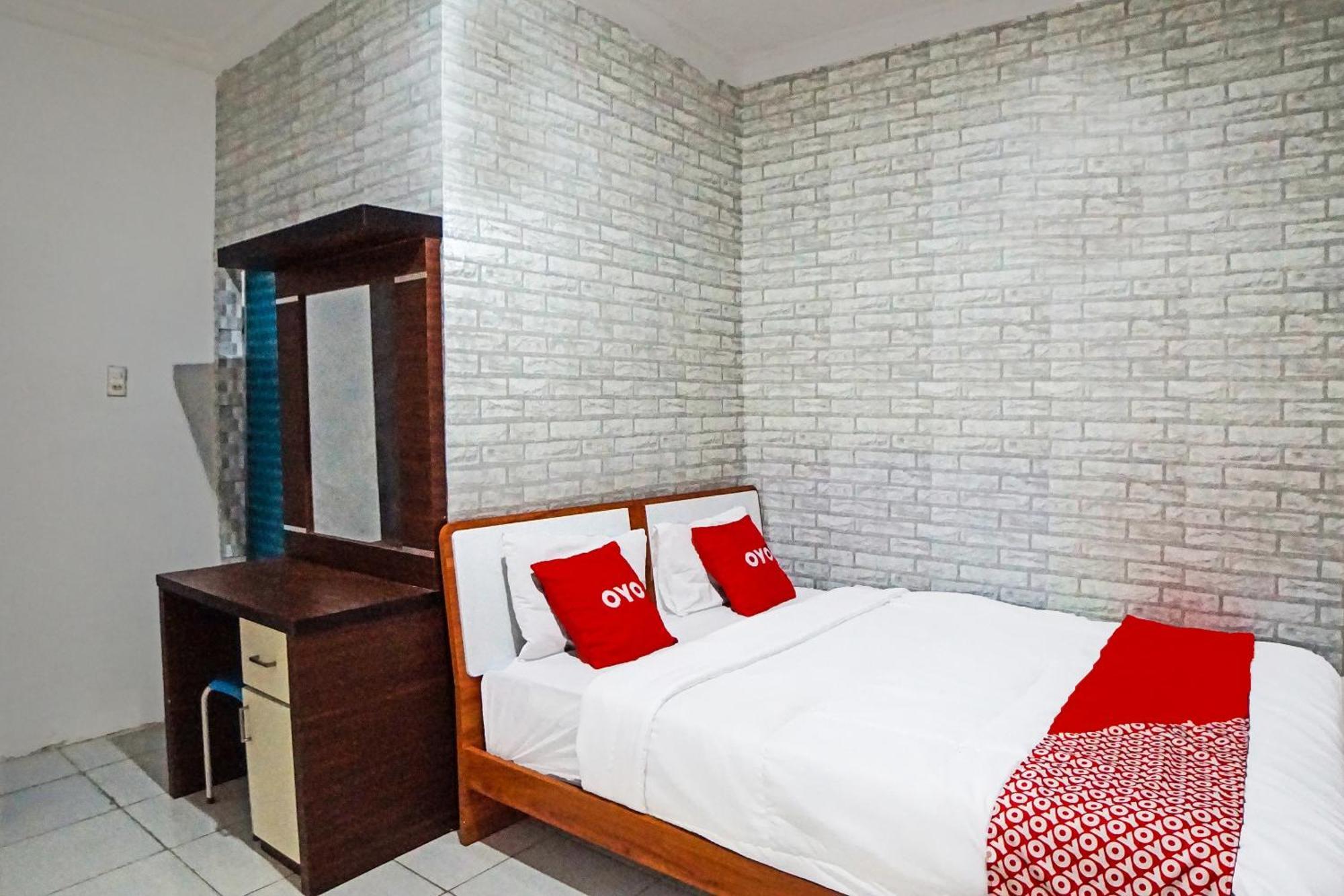 Sunggal Oyo 91418 Kantil Homestay Syariah מראה חיצוני תמונה