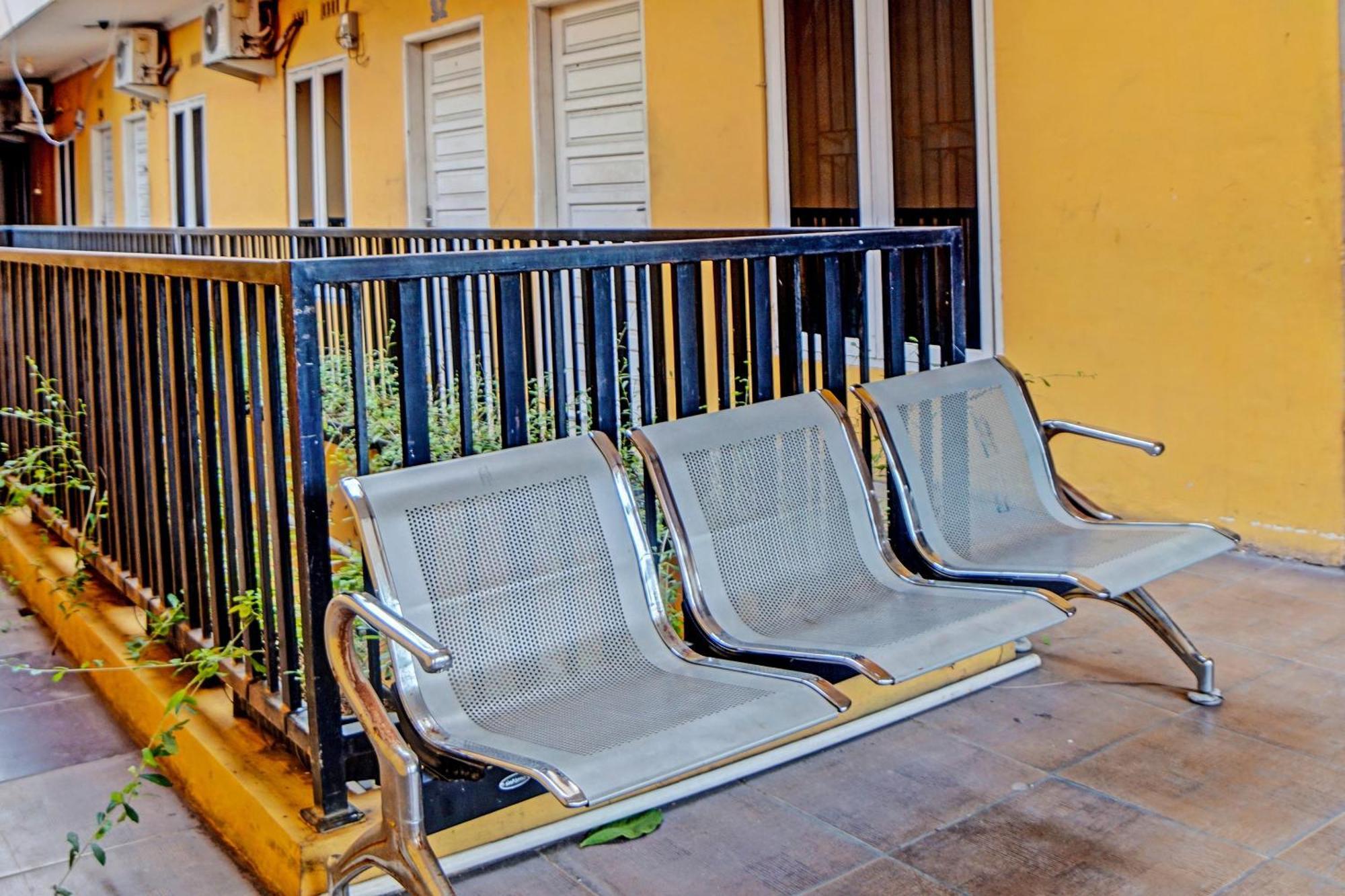 Sunggal Oyo 91418 Kantil Homestay Syariah מראה חיצוני תמונה