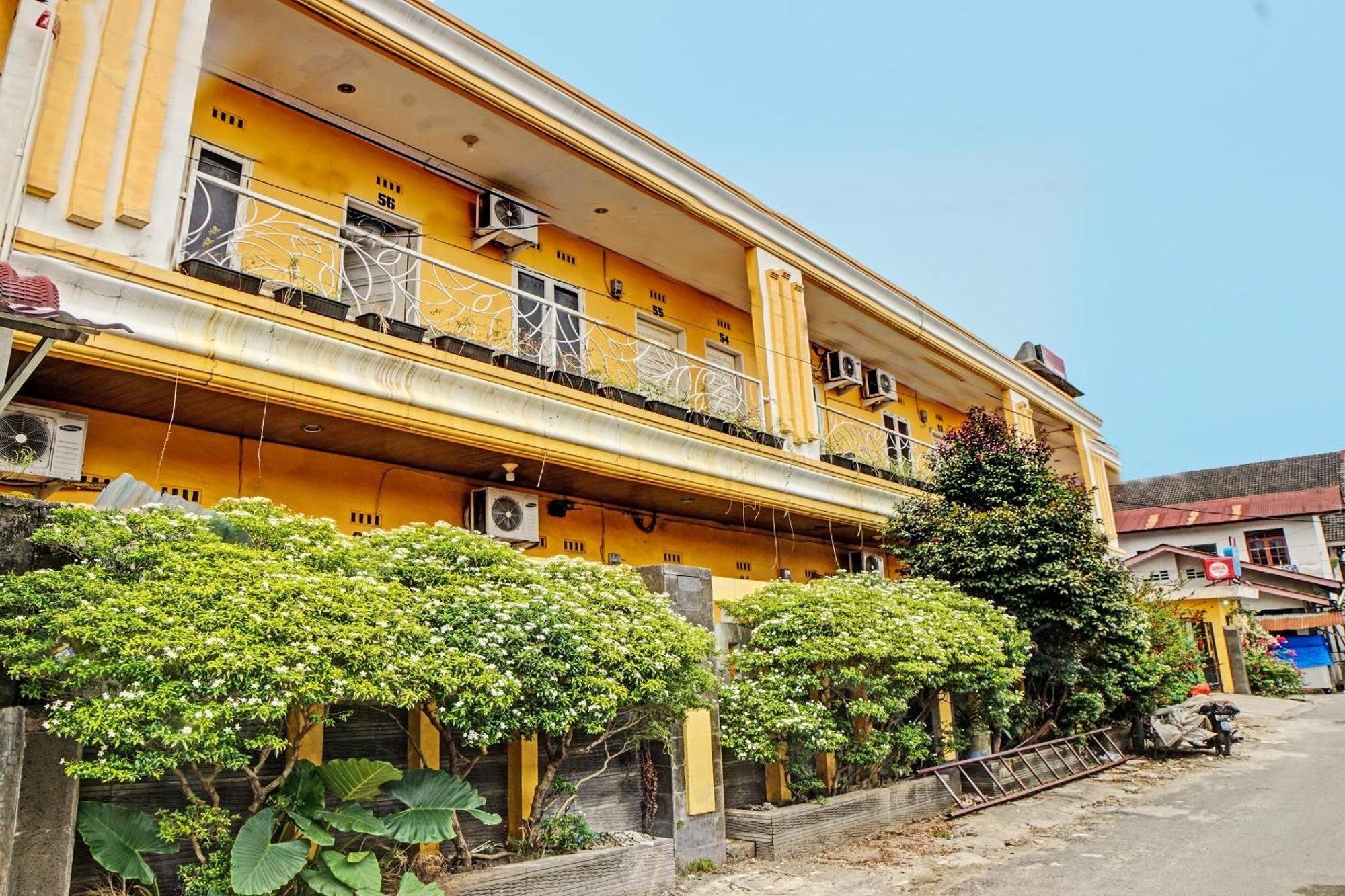 Sunggal Oyo 91418 Kantil Homestay Syariah מראה חיצוני תמונה