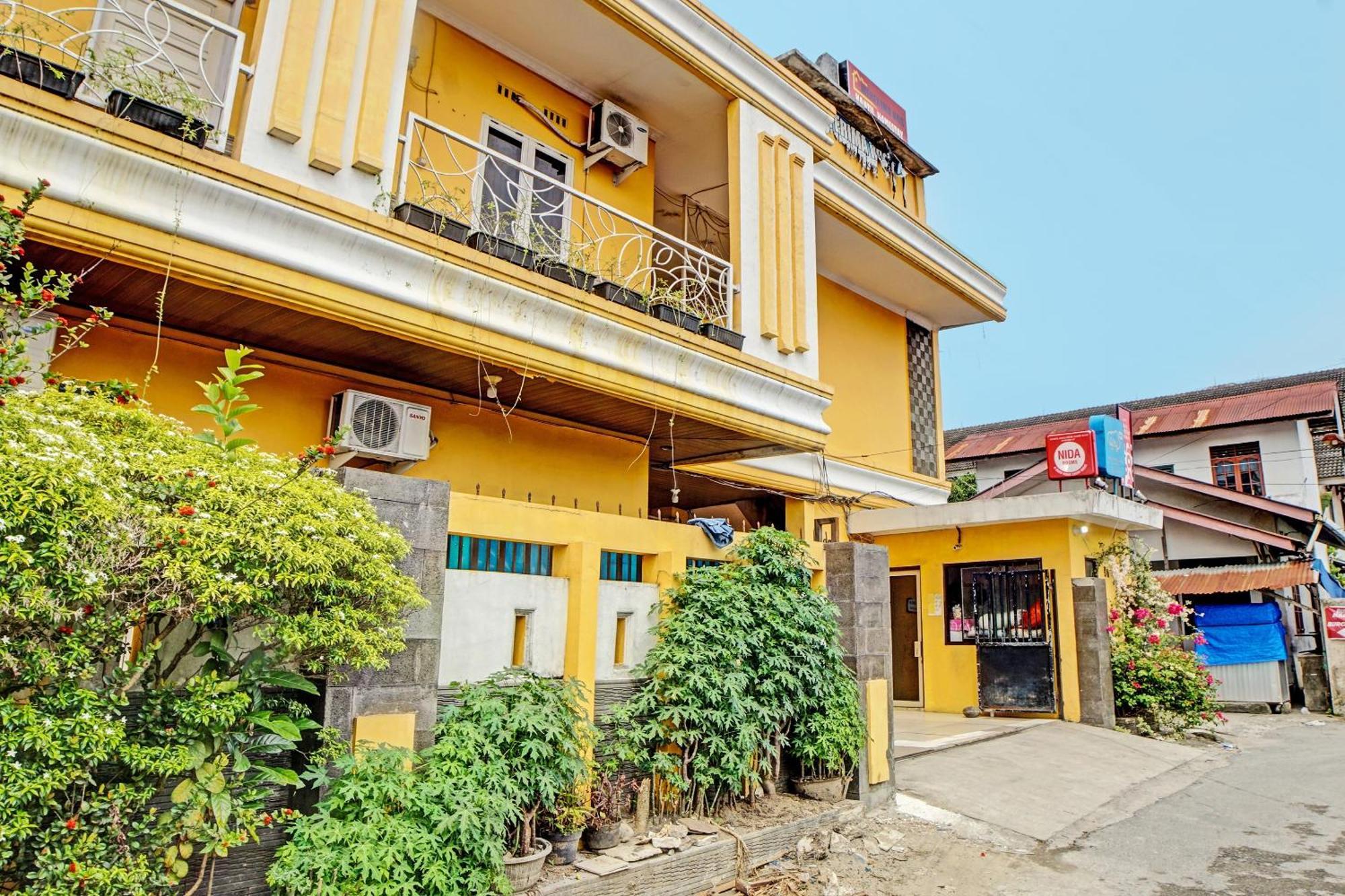 Sunggal Oyo 91418 Kantil Homestay Syariah מראה חיצוני תמונה